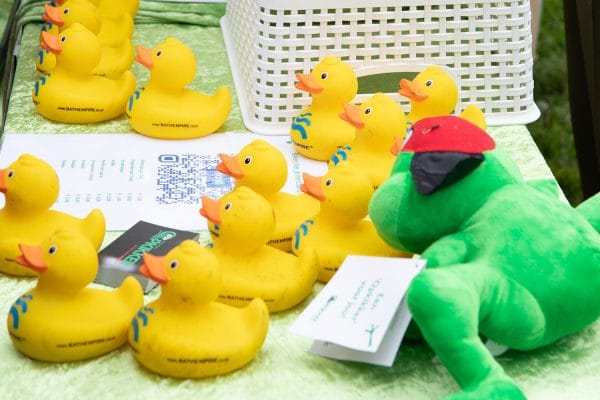 1 badeendje adopteren | Badeendjesrace 5 oktober 2025